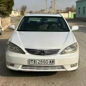 Toyota Camry 2004