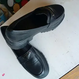 Продаётся обувь