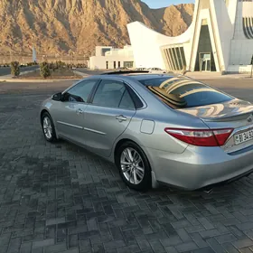 Toyota Camry 2015