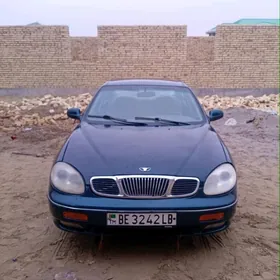 Daewoo Leganza 2000