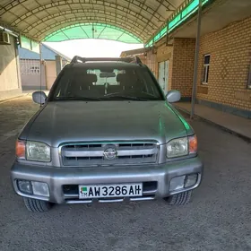 Nissan Pathfinder 2003