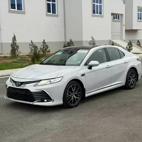 Toyota Camry 2022