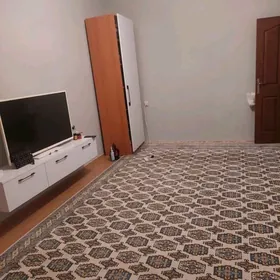 Arenda 30 mkr 1 etaz 2kom