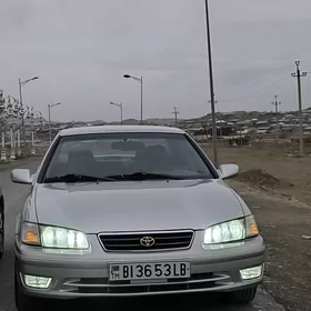 Toyota Camry 2000