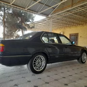 BMW 7 Series 1989
