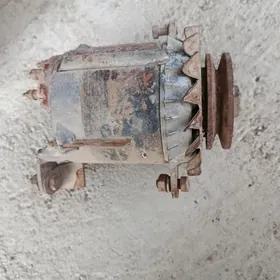 Generator traktor T28