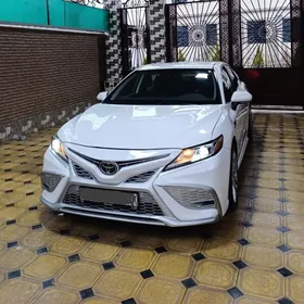 Toyota Camry 2020