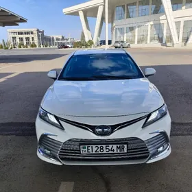 Toyota Camry 2022
