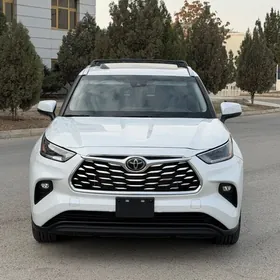 Toyota Highlander 2022