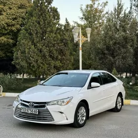 Toyota Camry 2016