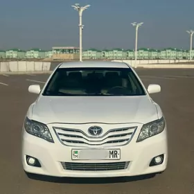 Toyota Camry 2011