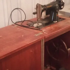 Tikin maşyn Gara kelle