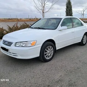 Toyota Camry 2000