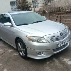 Toyota Camry 2010