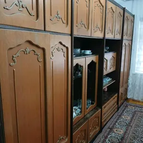 Шкаф сервант