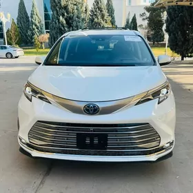 Toyota Sienna 2022