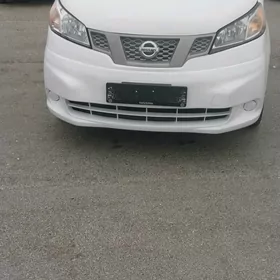 Nissan NV200 2020