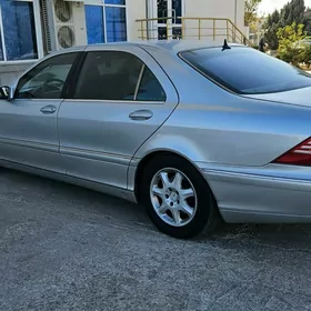 Mercedes-Benz C-Class 2002