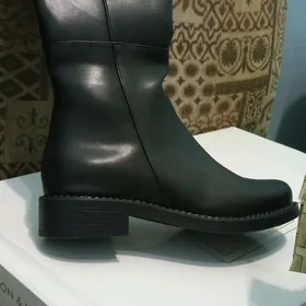 Женская обувь