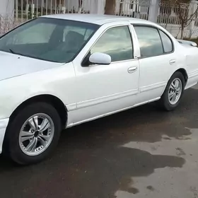 Nissan Cefiro 1995