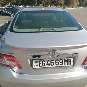 Toyota Camry 2010
