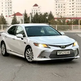 Toyota Camry 2020