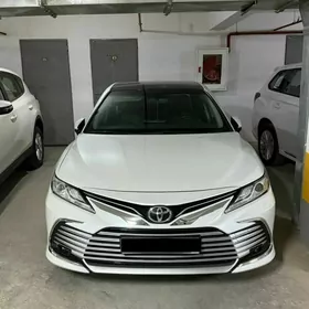 Toyota Camry 2022