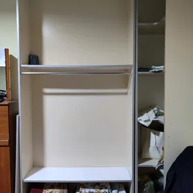 Magazyn ûçûn yasalan mebel