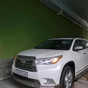 Toyota Highlander 2016