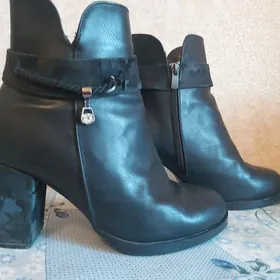 фирменные сапожки