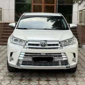 Toyota Highlander 2019