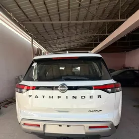 Nissan Pathfinder 2024