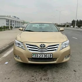 Toyota Camry 2011