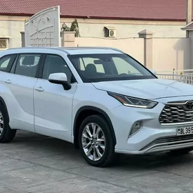Toyota Highlander 2020