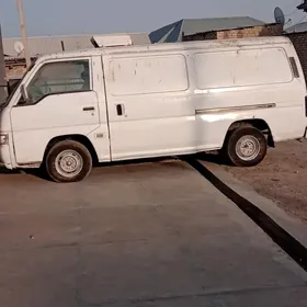 Nissan Urvan 1997