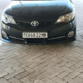 Toyota Camry 2013