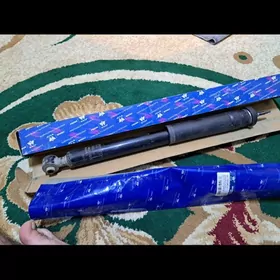 w211 мерс амортиз