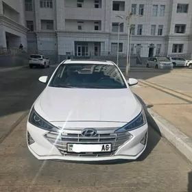 Hyundai Elantra 2020