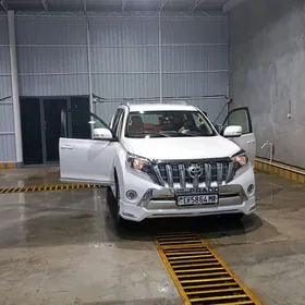 Toyota Land Cruiser Prado 2012