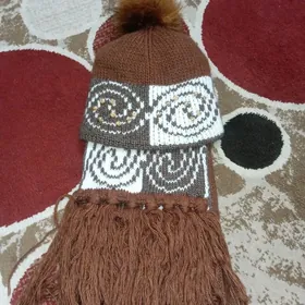 шапка с шарфм