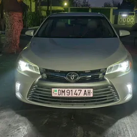 Toyota Camry 2017