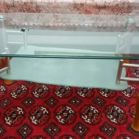 журнальный столик.