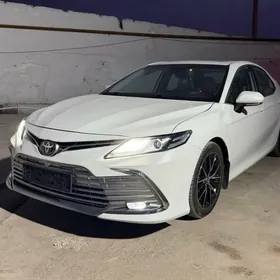 Toyota Camry 2020