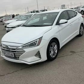 Hyundai Elantra 2020