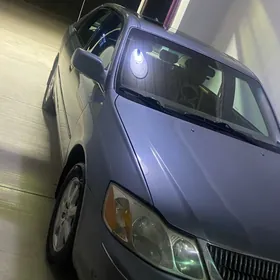 Toyota Avalon 2001