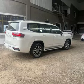 Toyota Land Cruiser 2023
