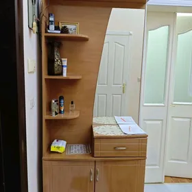 Köwüş goýulýan mebel