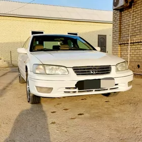 Toyota Camry 2000