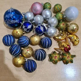 Новогодние игрушки