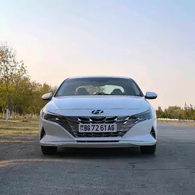 Hyundai Elantra 2021